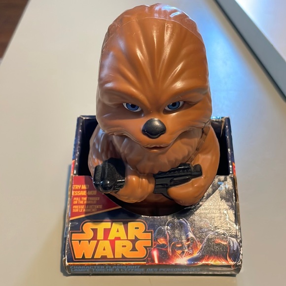 Star Wars Chewbacca Character Flashlight - Picture 3 of 7